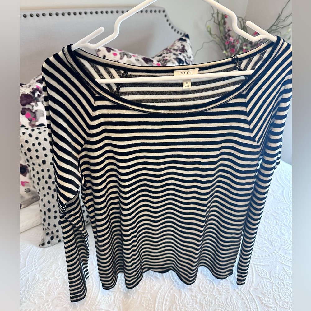 Soft Joie Velvet Striped Long Sleeve Top Size Medium